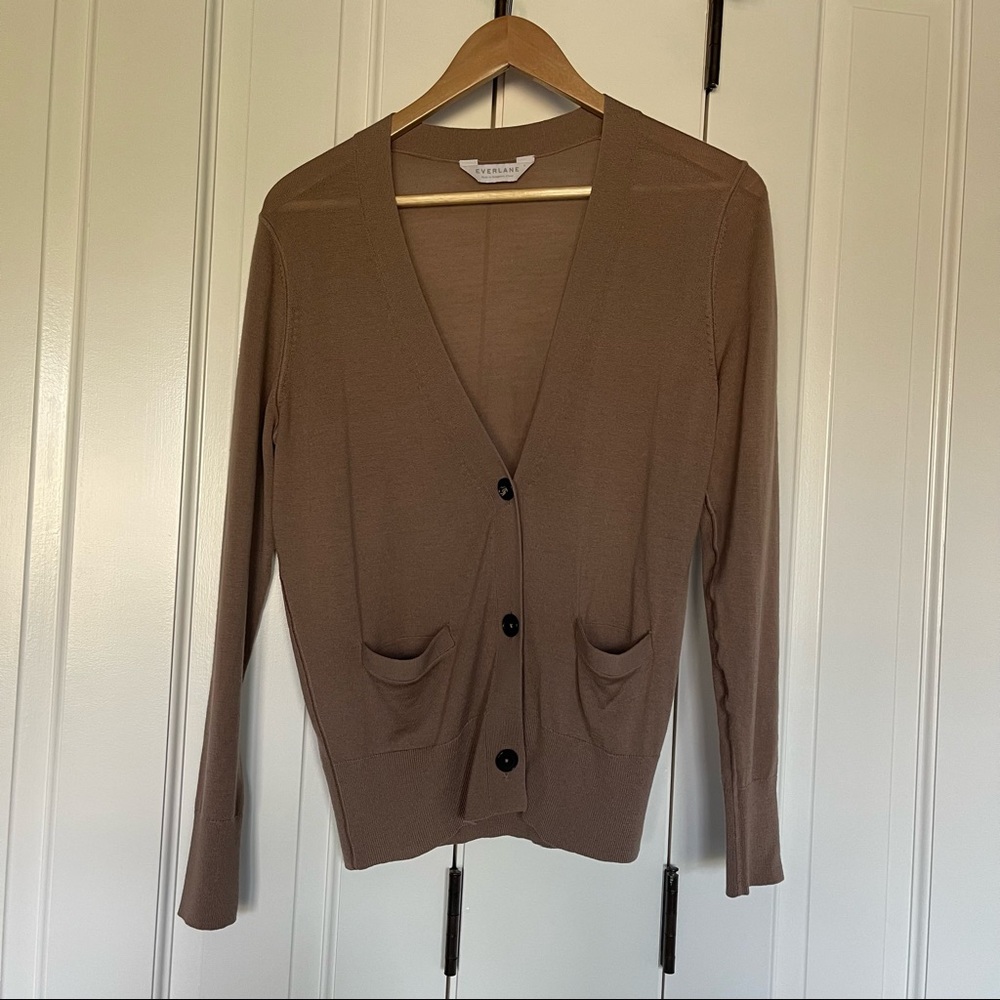 Light weight Everlane cardigan